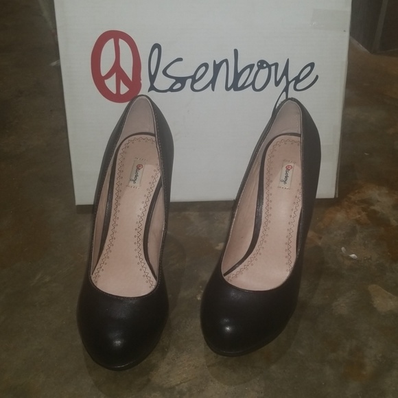 Black heels size 6 - Picture 3 of 8